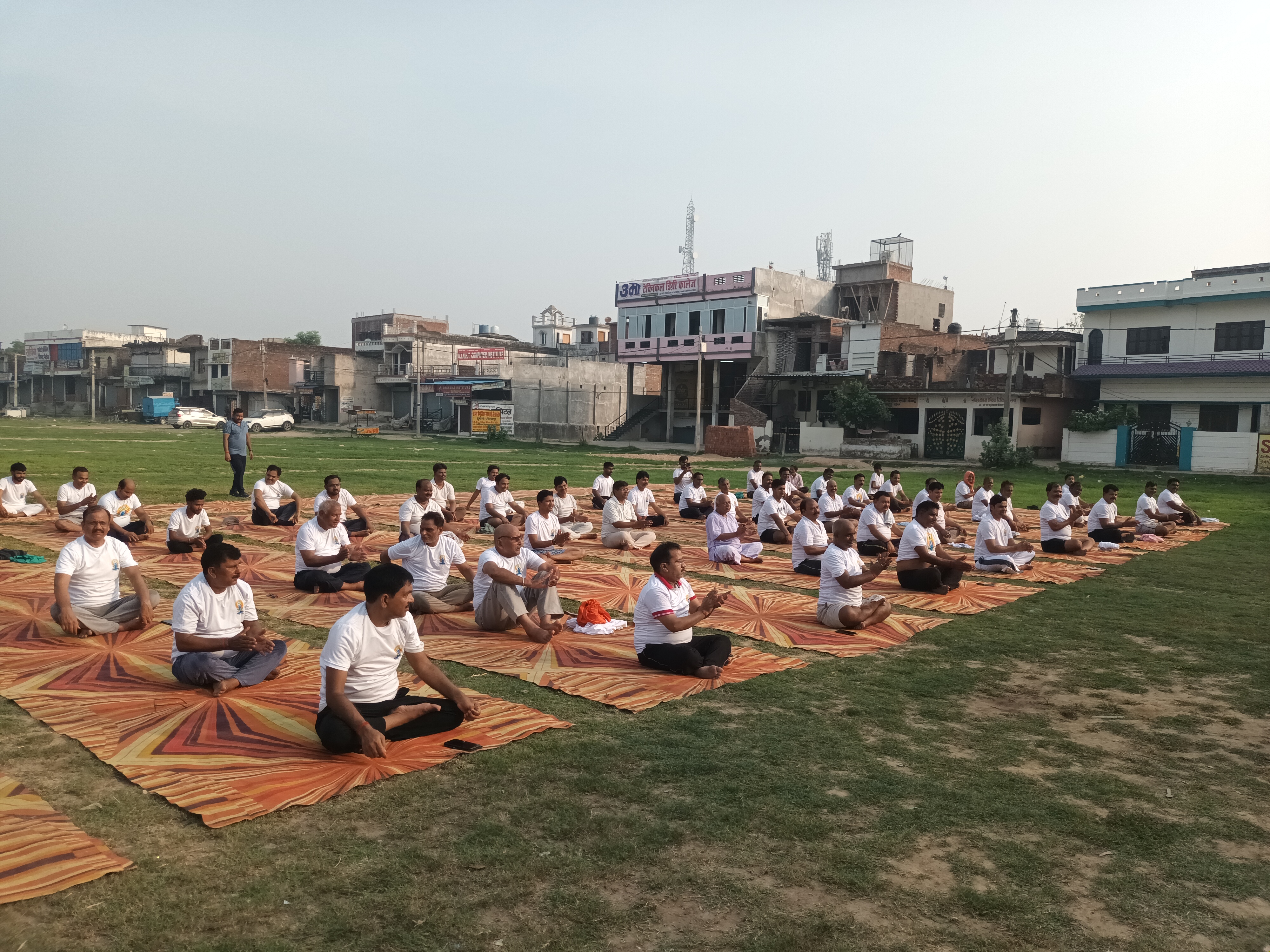 कॉलेज गैलरी छवि yoga